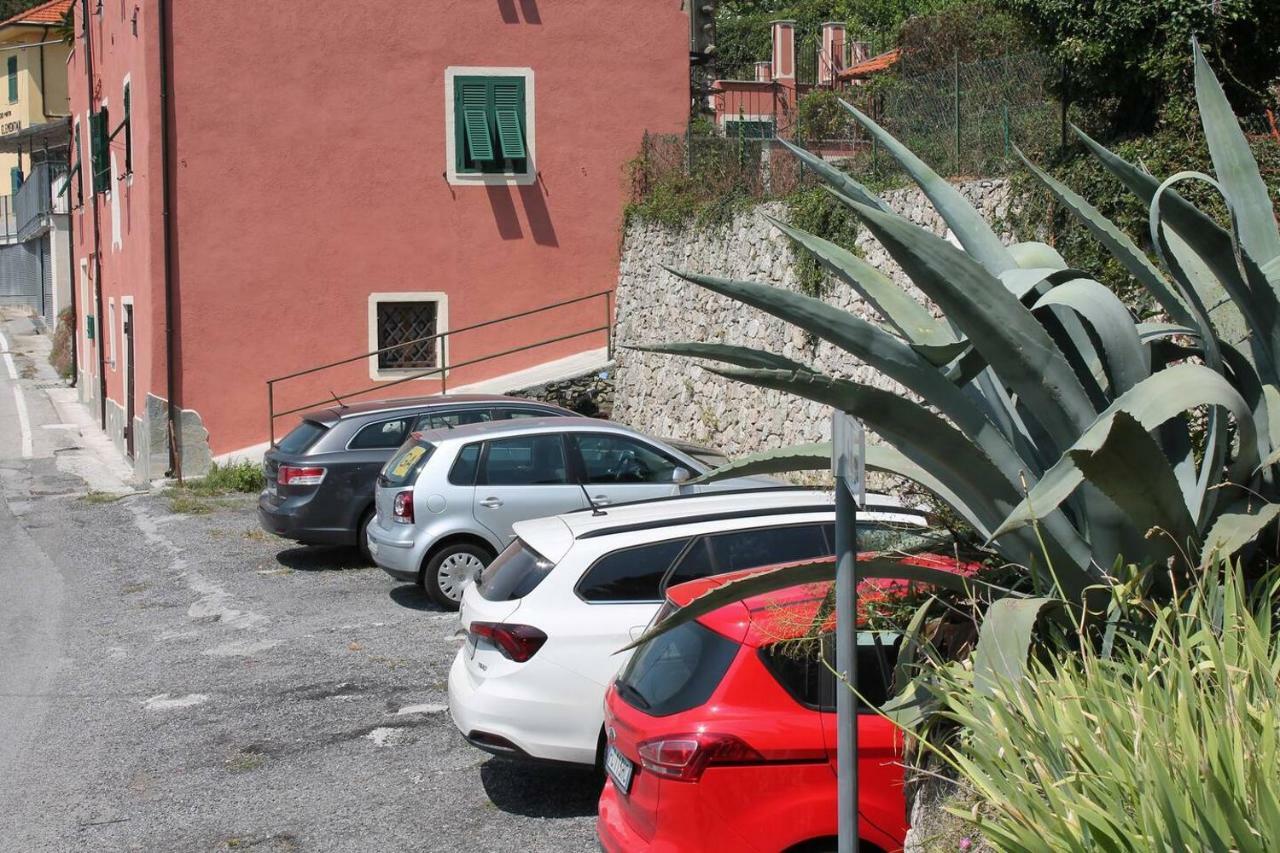 La Casetta Di Graziella Apartment Vezzi Portio Bagian luar foto