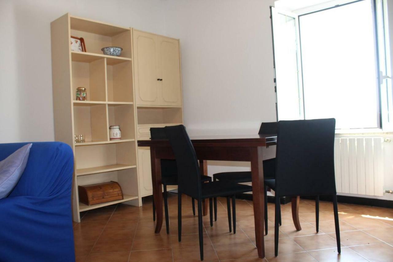 La Casetta Di Graziella Apartment Vezzi Portio Bagian luar foto